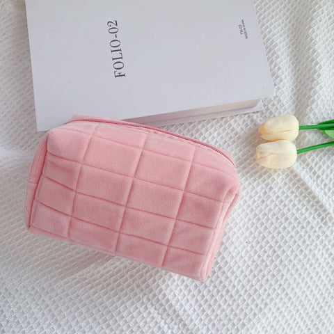 Winley™ LuxeTrek™ -  Velvet Cosmetic bag